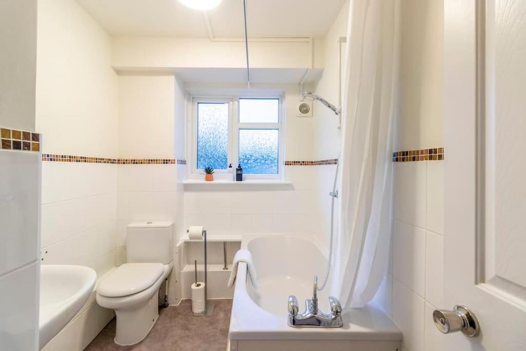 Beautiful Sea View 2 Bedroom Sleeps 6-Free Parking Bournemouth Exterior foto